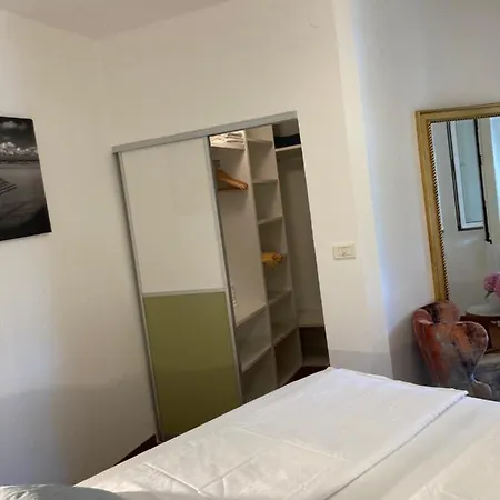 Goga Apartment *