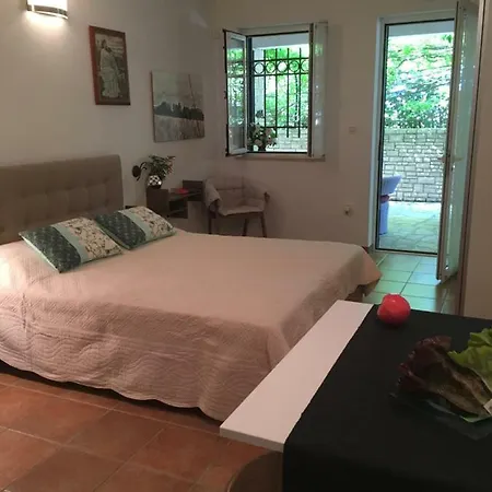Goga Apartment